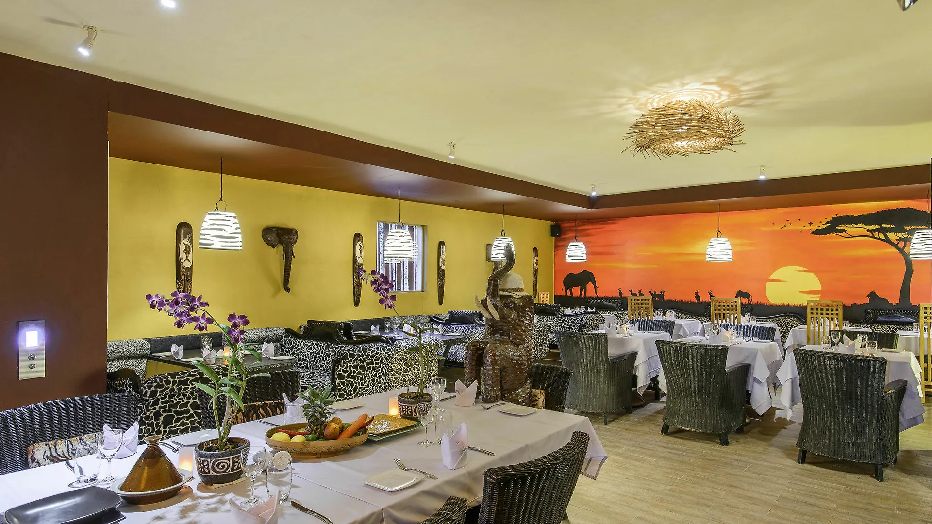 *** Отель Seminyak Suites Индонезия