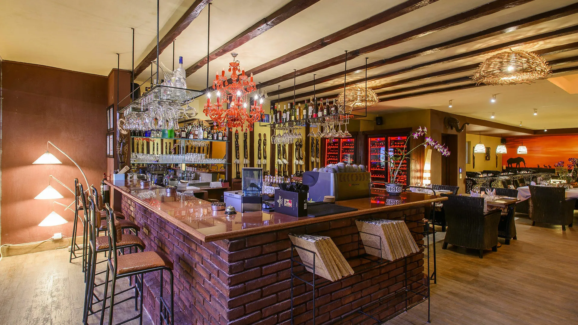 Seminyak Suites Индонезия