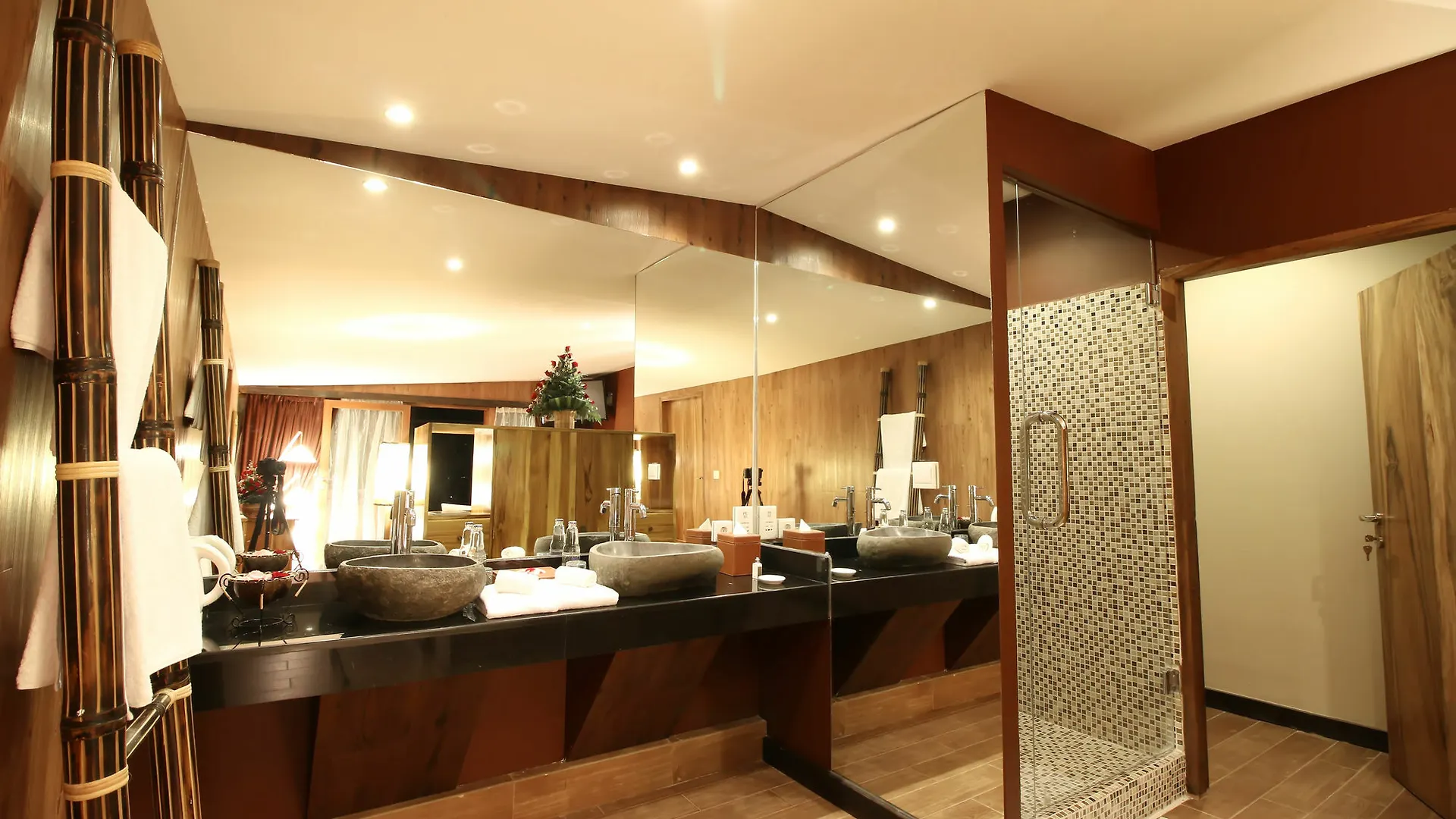 Seminyak Suites Отель